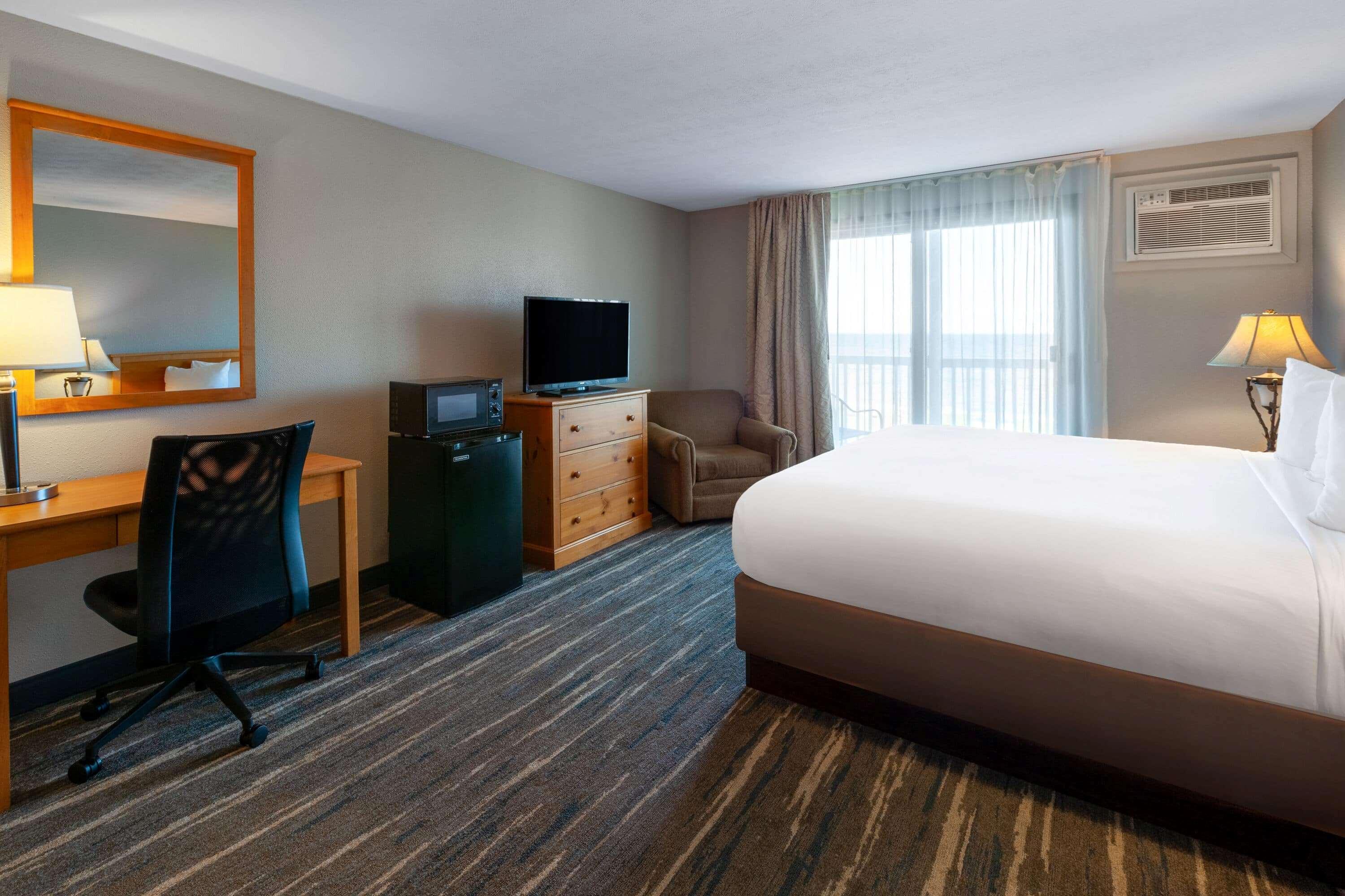 Baymont By Wyndham St. Ignace Lakefront Εξωτερικό φωτογραφία