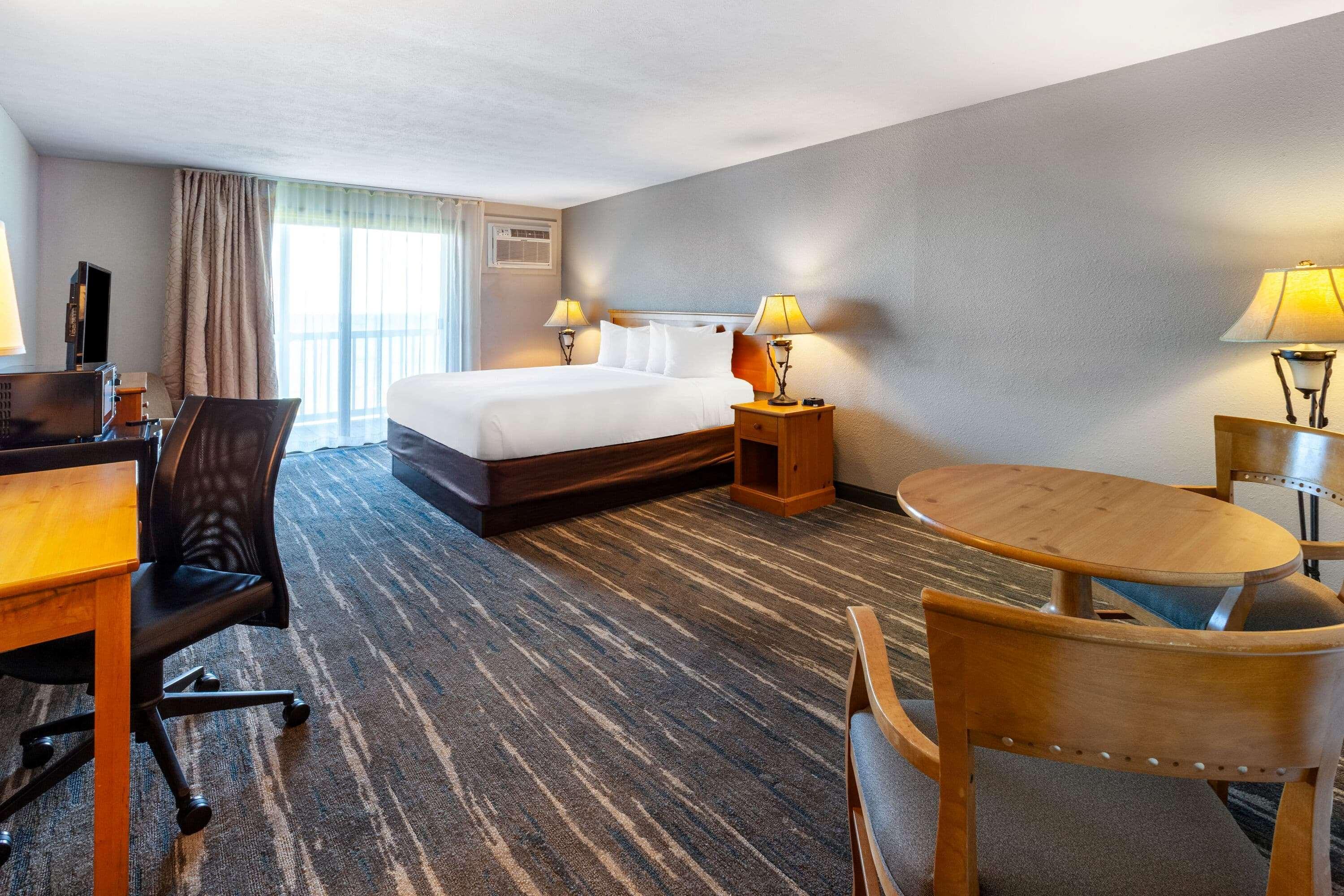 Baymont By Wyndham St. Ignace Lakefront Εξωτερικό φωτογραφία
